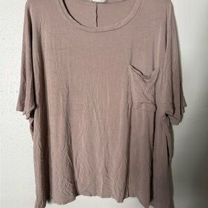 Zenana Outfitters Soft Brown Short Sleeve Tee